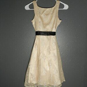 My Michelle Girls Beige And Black Sleeveless Lace Formal Midi Dress Size 10